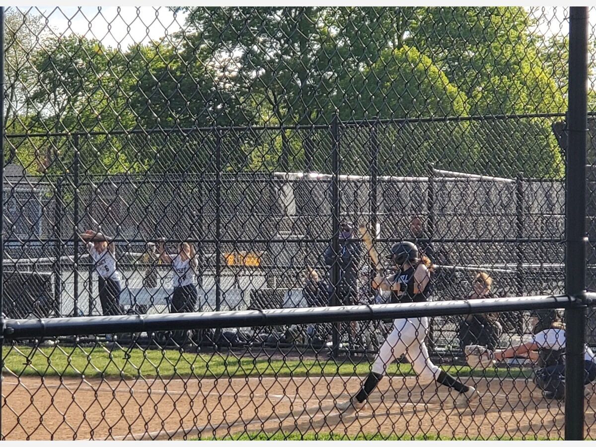 River Dell varsity softball team drops second straight in 121 loss to