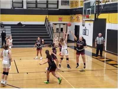 River Dell varsity girls basketball team stays unbeaten with 72-32 win over Cliffside Park