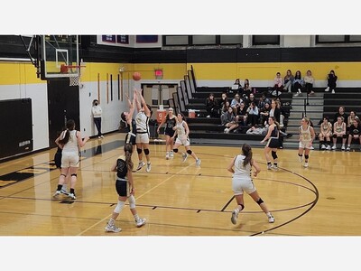 River Dell Varsity Girls Basketball Team extends  winning streak to five with a 55-27 victory over Indian Hills