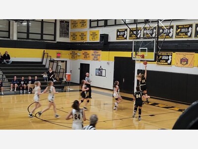River Dell Varsity Girls Basketball Team bounces back with a convincing win over Indian Hills