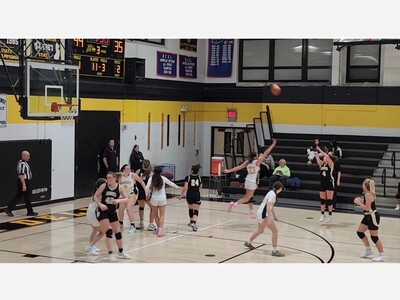 River Dell Varsity Girls Basketball Team cruises past Ramsey 