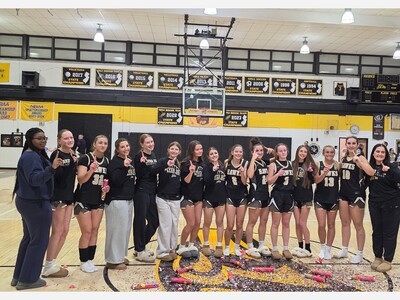 River Dell Golden Hawks Varsity Girls Basketball Team 2025-26 Season Recap